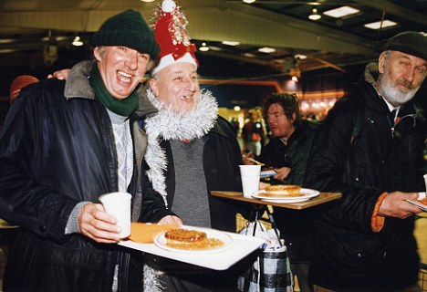 article-0-0C73380200000578-161_468x320