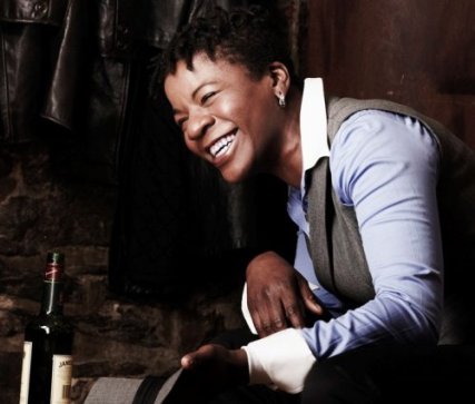 596902-cecile-doo-kingue