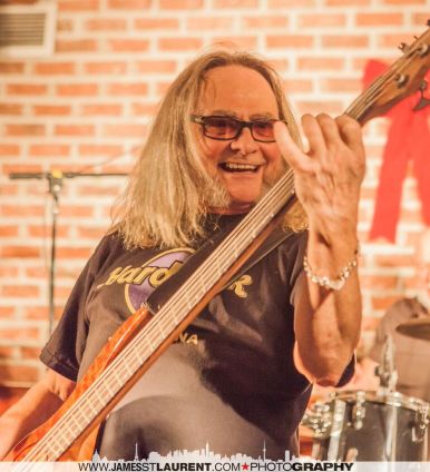 LpntJ-vzXJtnvHfX12-mSNJ3gI93-jiWSlgIxs_OVBU